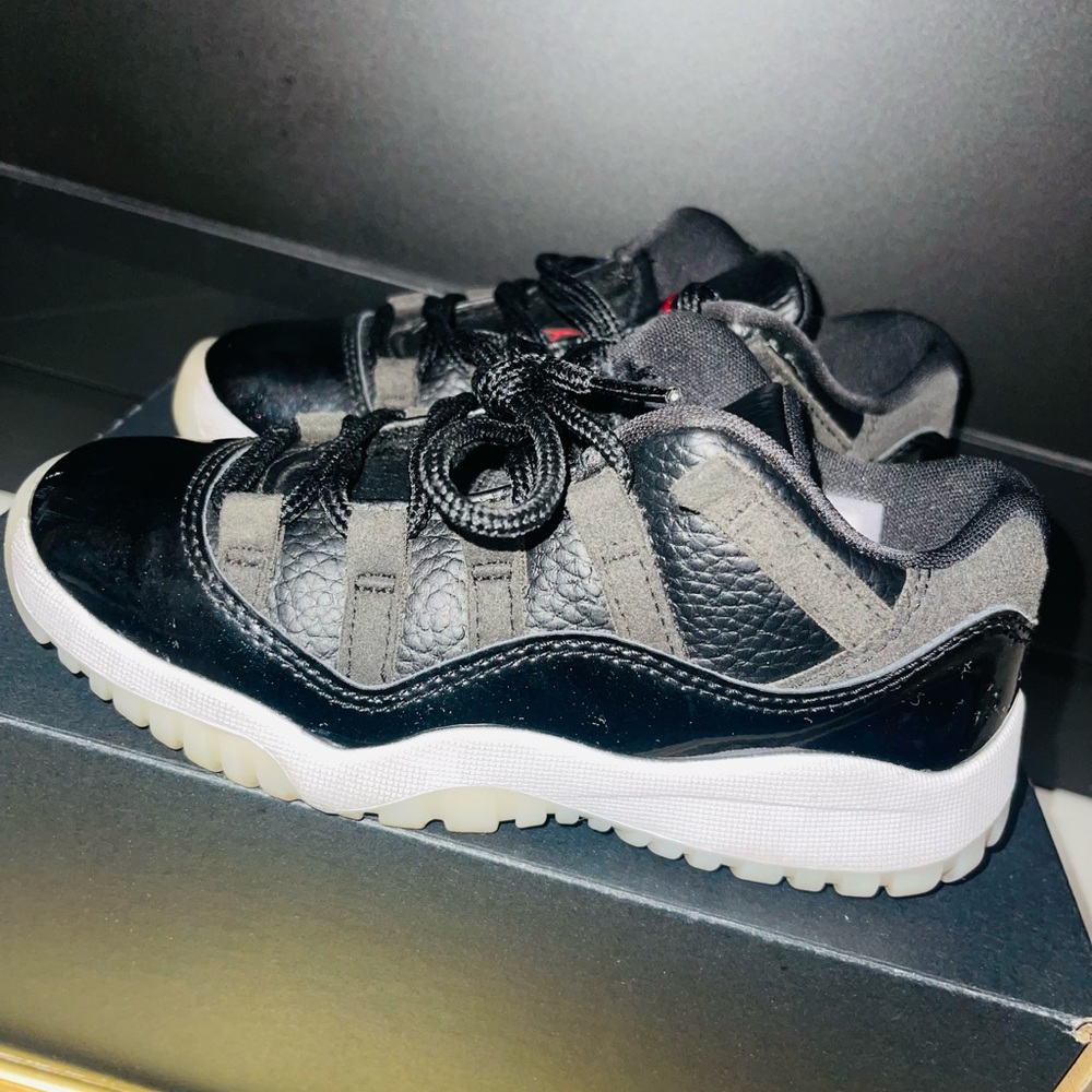 Jordan 11 low